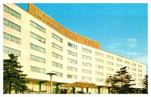 Postcard HOTEL SCENE Jamaica New York NY AQ0684