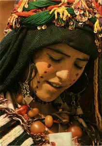 CPM AK Jeune femme Ait Haddiddou MAROC (880845)