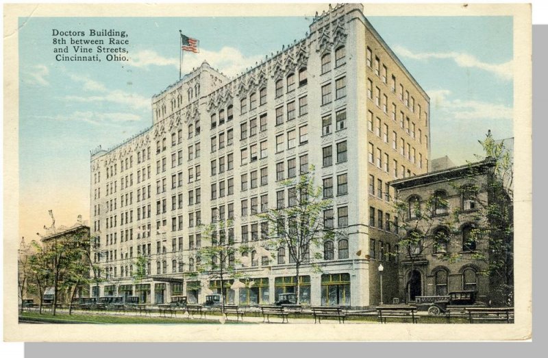 Cincinnati, Ohio/OH Postcard,Doctors Building,Race & Vine St, 1949!