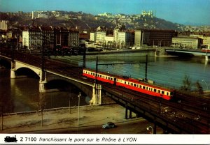 Trains France Automotrice Z 7100 Bridge Sur Le Rhone a Lyon