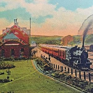 Postcard C.N.R. Station, Ontario, Canada      Y6