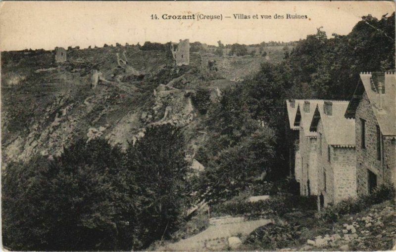 CPA CROZANT Villas et Vue des Ruines (1143583)