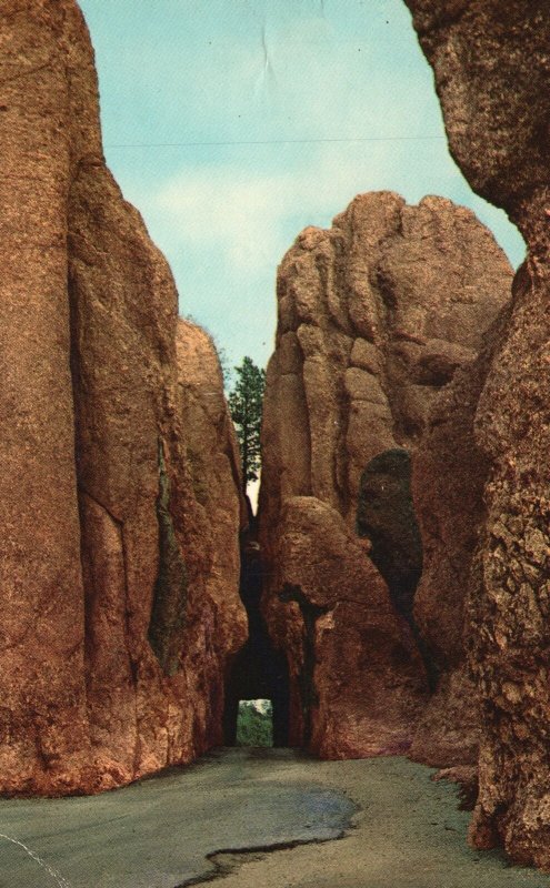 Vintage Postcard Needles Tunnel Gateway Fabulous Needles Drive Black Hills SD