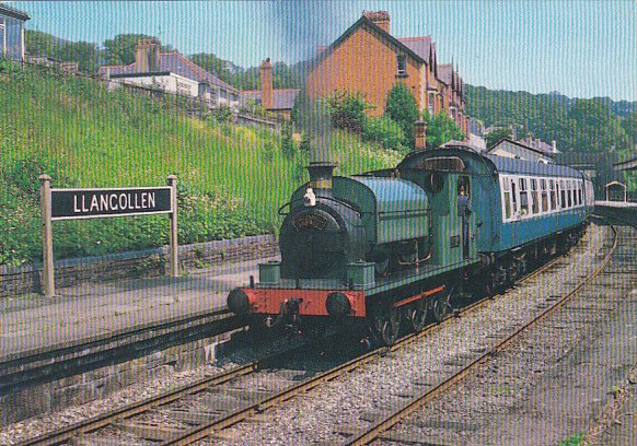 Llangollen Railway Locomotive 0-6-0 Burtonwood Brewer At Llangollen Station