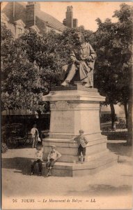 France Tours Le Monument de Balzac