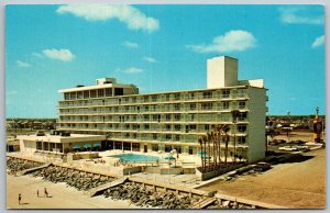Jacksonville Beach Florida 1975 Postcard Holiday Inn Motel Swimming Pool