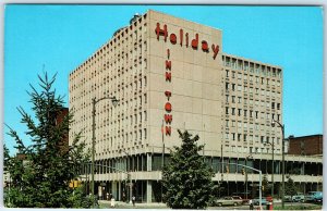 c1970s Harrisburg, PA Downtown Holiday Inn Town Hotel Roadside Chrome PC A318
