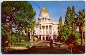 M-92901 State Capital Building Sacramento California USA