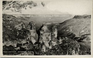 australia, NSW, KATOOMBA, The Three Sisters, RPPC Postcard