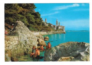 Croatia Rab Island Adriatic Sea Cliffs Swimmers Beach Vtg Vjesnik 4X6 Postcard