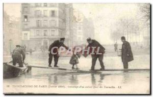 Floods of Paris January 1910 Old Postcard Rescue d & # 39un child Quai des To...