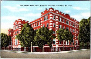 Postcard BUILDING SCENE Columbia Missouri MO AK1027