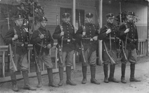 K4/ Zeeland Natherlands RPPC Postcard c1910 Soldiers Rifles Uniforms 454