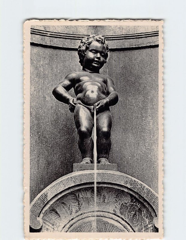 Postcard Manneken-Pis, Brussels, Belgium