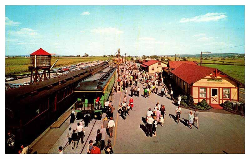 Postcard TRAIN STATION SCENE Strasburg Pennsylvania PA AQ4152