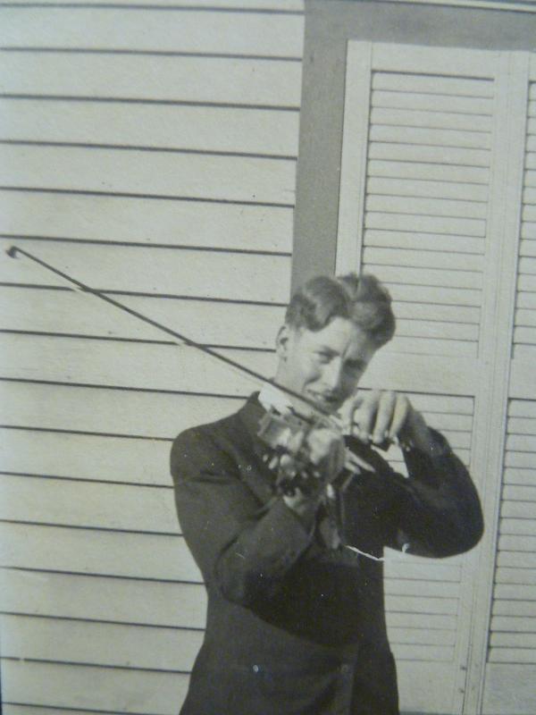 Old Postcard RPPC Man Playing Violin or Fiddle 19teens