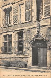 BR93131 tours maison de tristan lhermite entree et facade  france