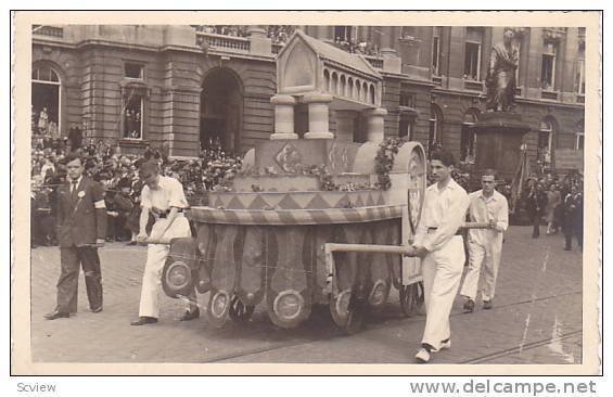 RP: Parade . Liege , Belgium, 20-30s #2