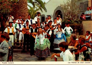 Spain Gran Canarua Doramas Park Young People Entertaining Musicians and Singers