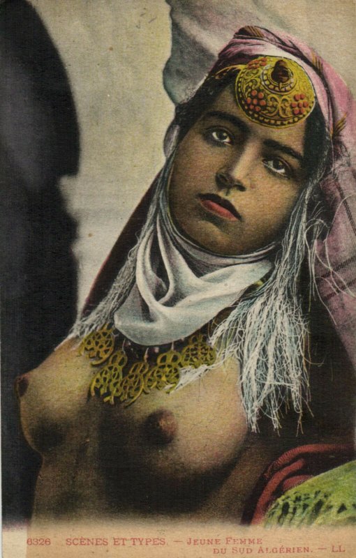 PC CPA ETHNIC NUDE YOUNG ARABIAN FEMALE TYPE SOUTH ALGERIA (b5252)