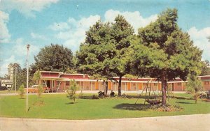 RUSTON, Louisiana LA    PINES MOTEL & RESTAURANT~Dan Futrell  ROADSIDE  Postcard