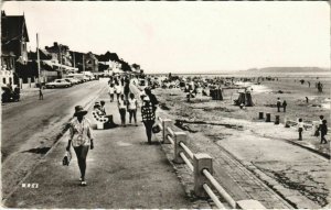 CPA LE CROTOY-PLAGE La Digue Promenade et la Plage (1140432)