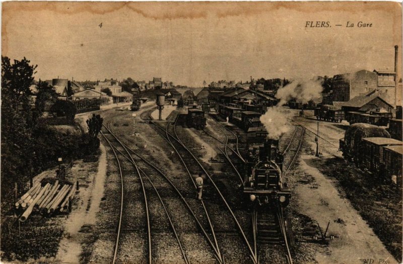 CPA AK Flers - La Gare (259271)