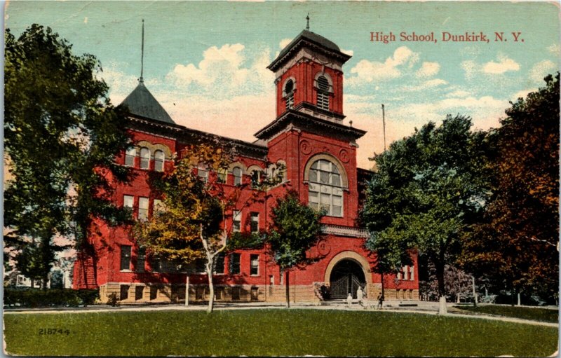 Postcard NY Dunkirk High School Building 1916 F9