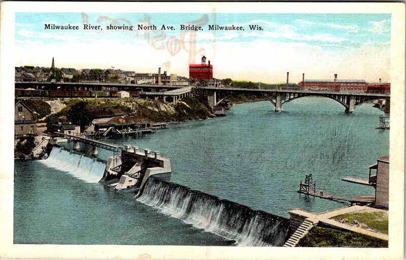 Postcard BRIDGE SCENE Milwaukee Wisconsin WI AM5838