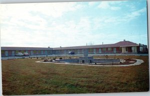 Postcard ON Burlington Skyway Motel QEW & Highway 25 Roadside 1960s K68