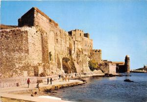 BR26548 Collioure le chateau et l eglise fortifee France