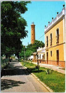 VINTAGE POSTCARD CONTINENTAL SIZE THE LIGHTHOUSE AT CHIPONA (CADIZ) SPAIN