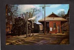 MA Boston and & Maine Railroad Train Station Wayland Mass Massachusetts Postcar