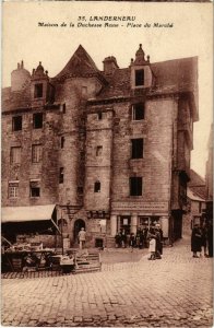 CPA Landerneau- Maison de la Duchesse Anne, Place du Marche FRANCE (1026699)