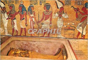 Postcard Modern Luxor Valley of the Kings Mummy of Tut Ankh Amun in the coffi...