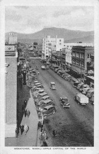 Street Scene Wenatchee Washington Apple Capital of World postcard