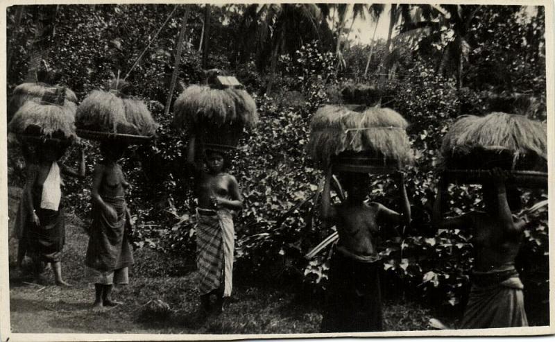indonesia, BALI, Native Nude Women Offering Ceremony Head Transport