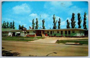 Applington Iowa~Village Motel~Small Roadside~Neon Sign~1950s Postcard