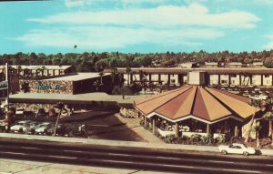 Vintage Postcard - The Water Tree Inn - Fresno, California