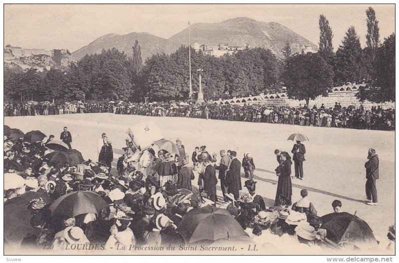 La Procession Du Saint Sacrement, LOURDES (Hautes Pyrenees), France, 1900-1910s