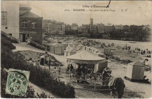 CPA Dinard vue generale de la plage (1236341)