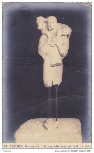 RP: Athenes. Musee de l'Acropole-Homme portant un ceato. Pre-1907