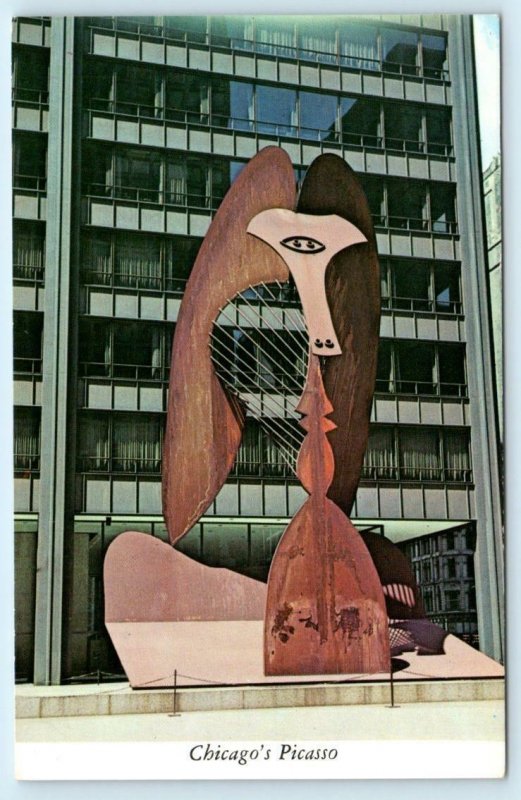 CHICAGO, IL Illinois PABLO PICASSO SCULPTURE Civic Center Plaza 1967  Postcard 