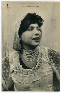 Algerie Type Woman