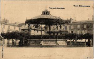 CPA Toul - Place de la Republique (276993)