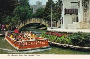 Texas San Antonio River Boat On San Antonio River