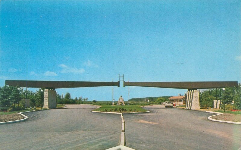 North Dakota  International Peace Garden Main Entrance Vintage Chrome Postcard