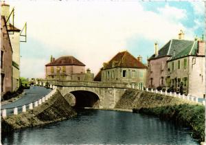 CPM CHATILLON-en-BAZOIS - Pont du canal du Nivernais (216316)