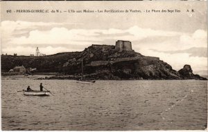 CPA PERROS-GUIREC L'Ile aux Moines - Fortification de Vauba - Phare (1296095)