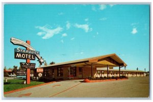 Waukegan Illinois Postcard Star Dust Motel Exterior View Building c1960 Vintage